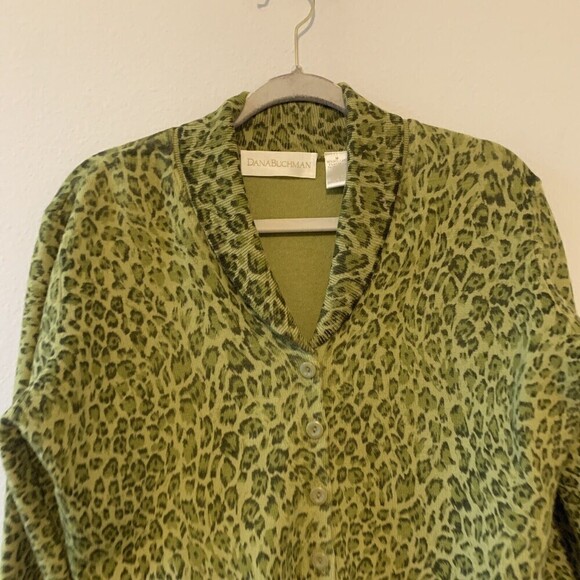 Dana Buchman Womens Size Medium Green Black Printed Wool Blend Cardigan Sweater - Picture 2 of 5